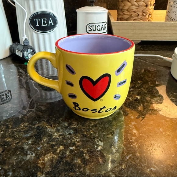 Boston Heart Design Yellow Mug - Picture 1 of 5